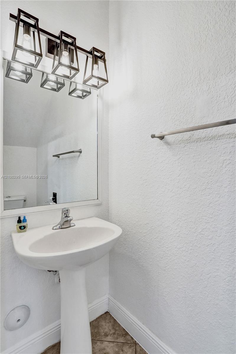 3612 Nw 13th Street Property Photo 26