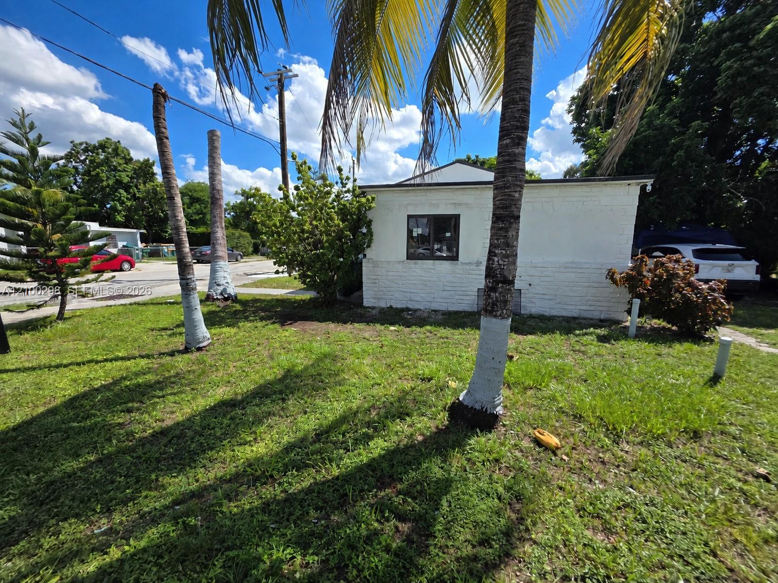 1102 Nw 103rd Street Property Photo 4
