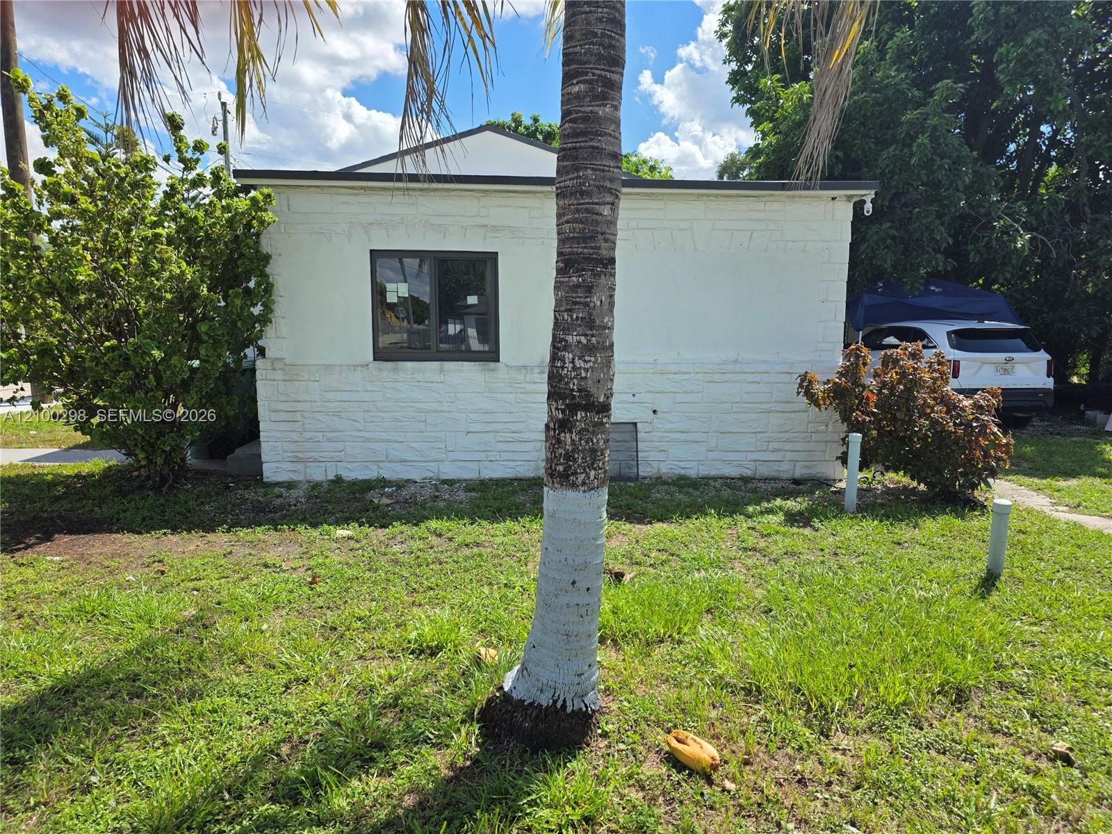 1102 Nw 103rd Street Property Photo 5