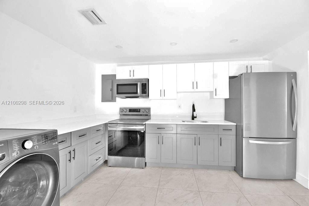 1102 Nw 103rd Street Property Photo 10
