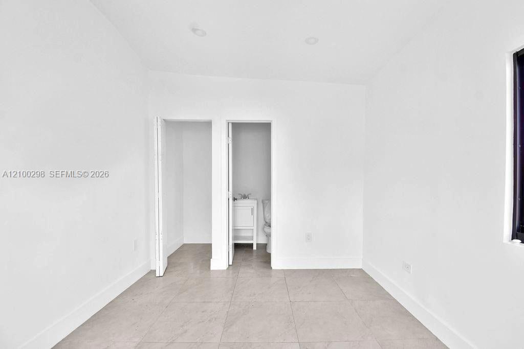 1102 Nw 103rd Street Property Photo 15