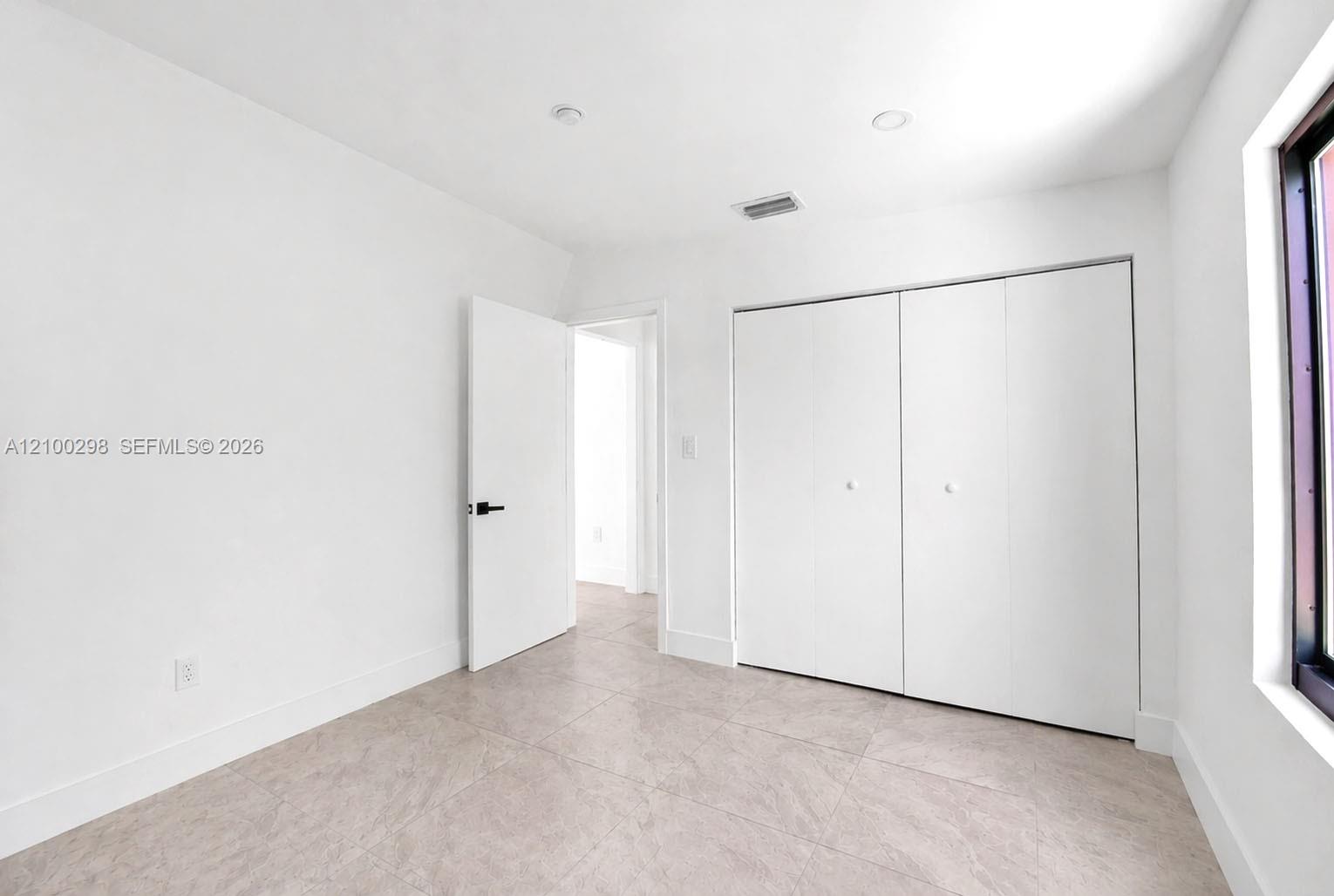 1102 Nw 103rd Street Property Photo 18