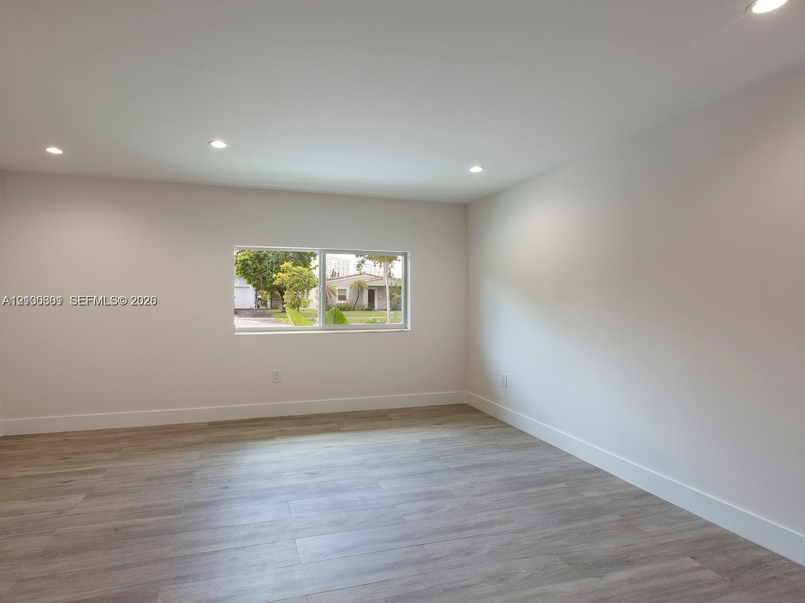 2025 Keystone Boulevard Property Photo 18