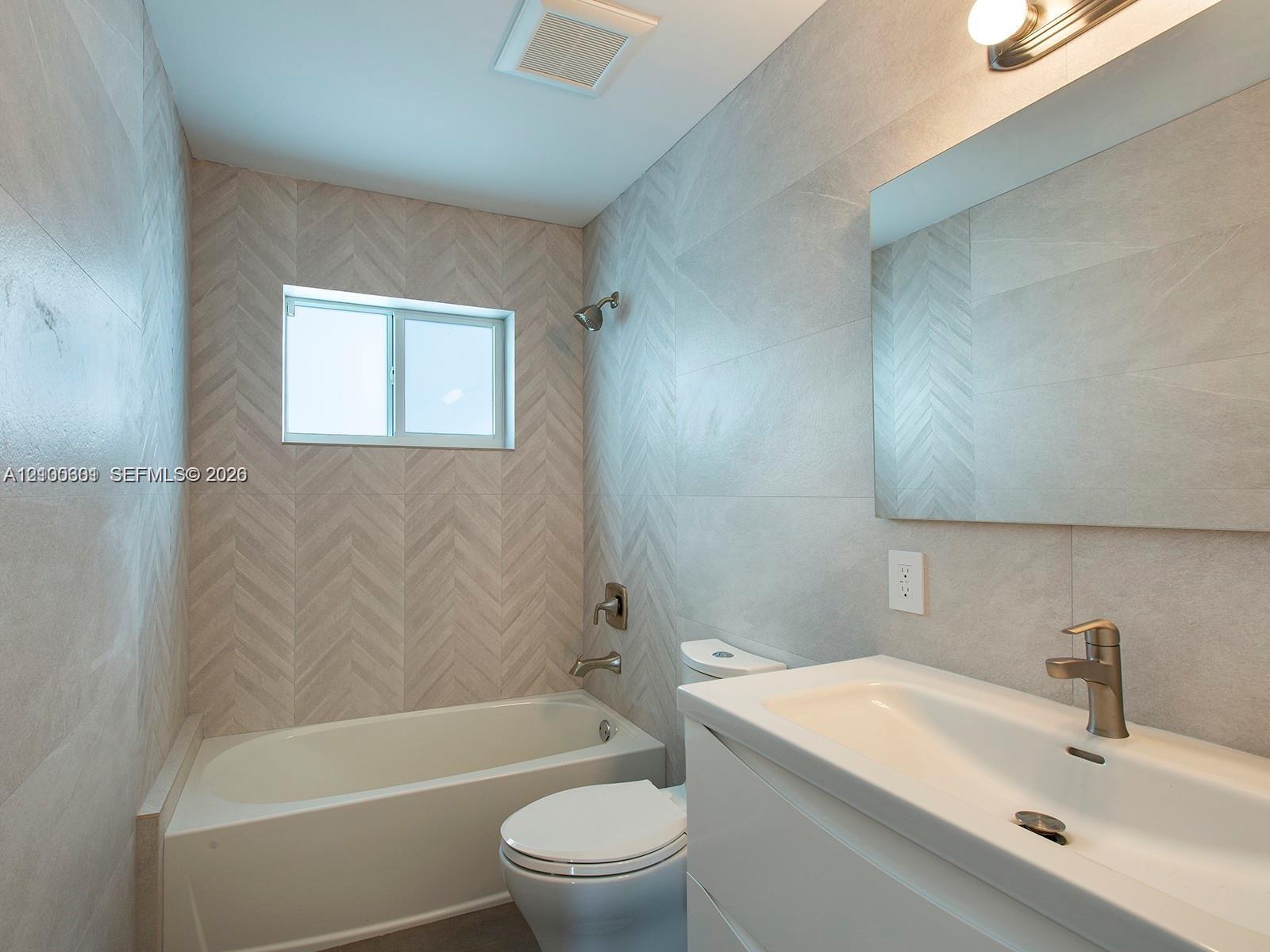 2025 Keystone Boulevard Property Photo 25