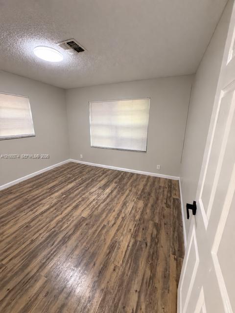 156 Nw 12th Street 3 Property Photo 5