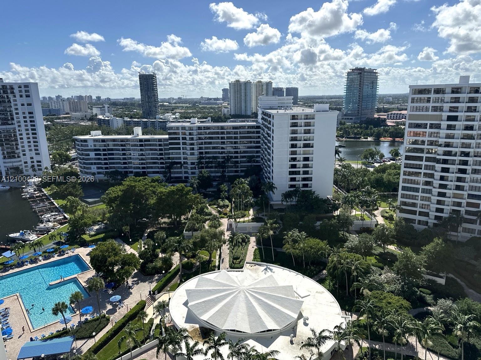 2500 Parkview Drive 2018 Property Photo 1