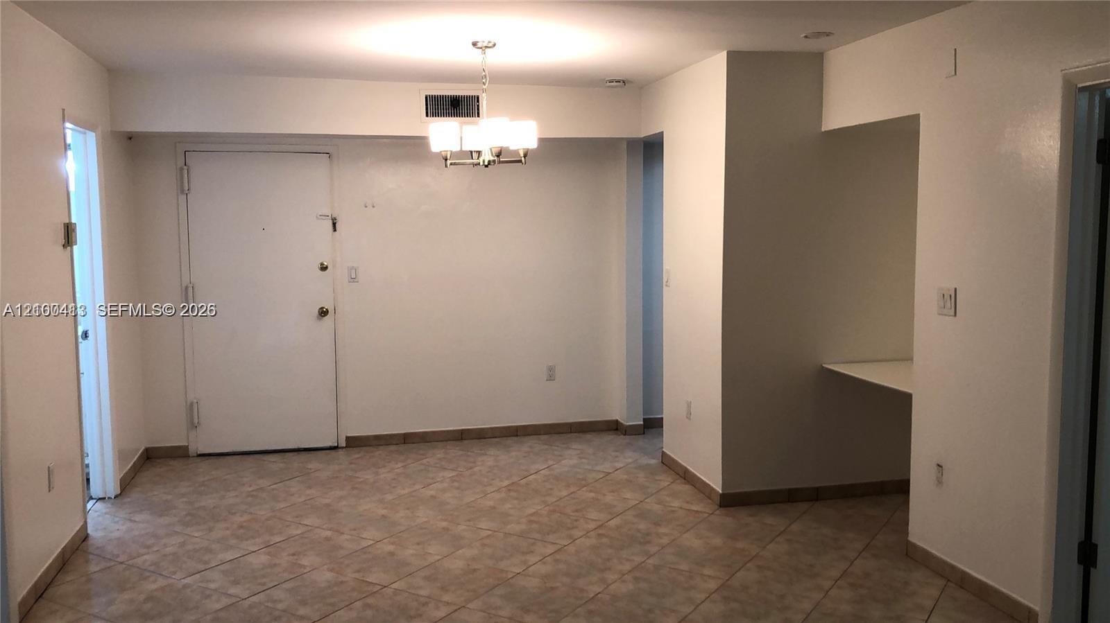 4709 Nw 7th Street 306-9 Property Photo 6
