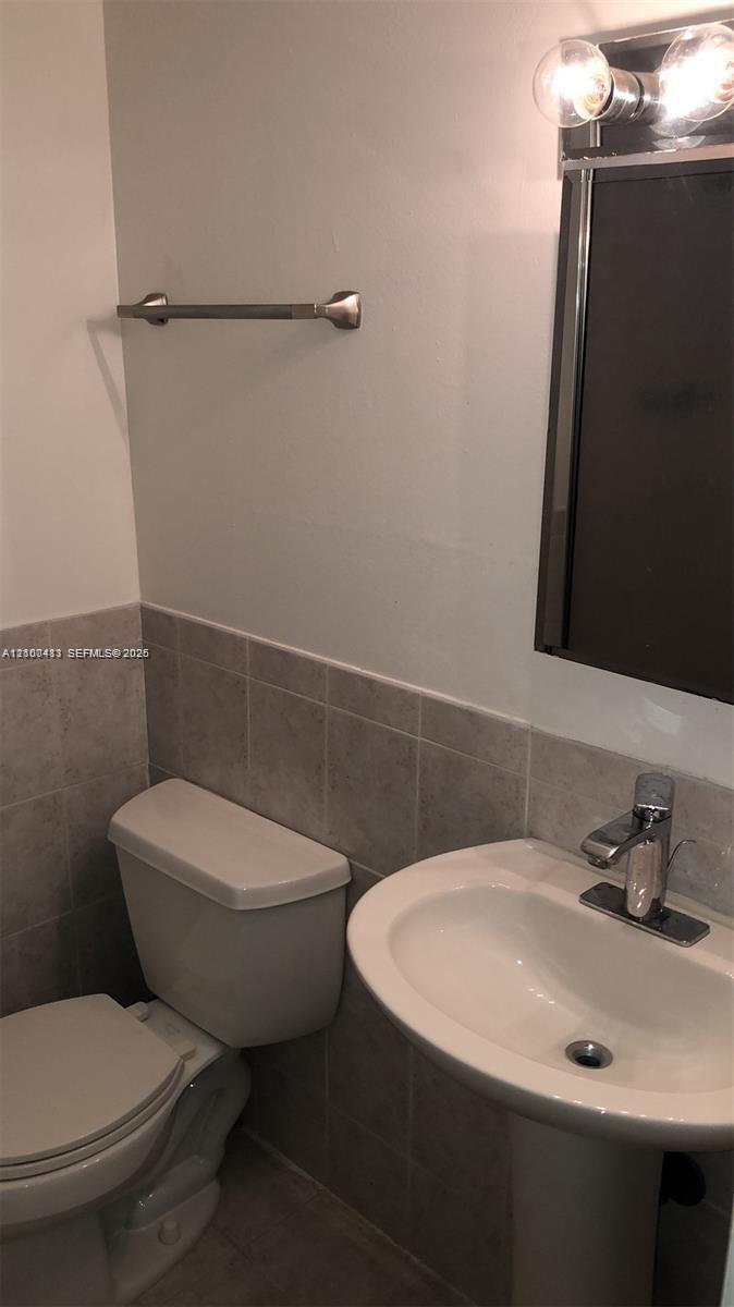 4709 Nw 7th Street 306-9 Property Photo 10