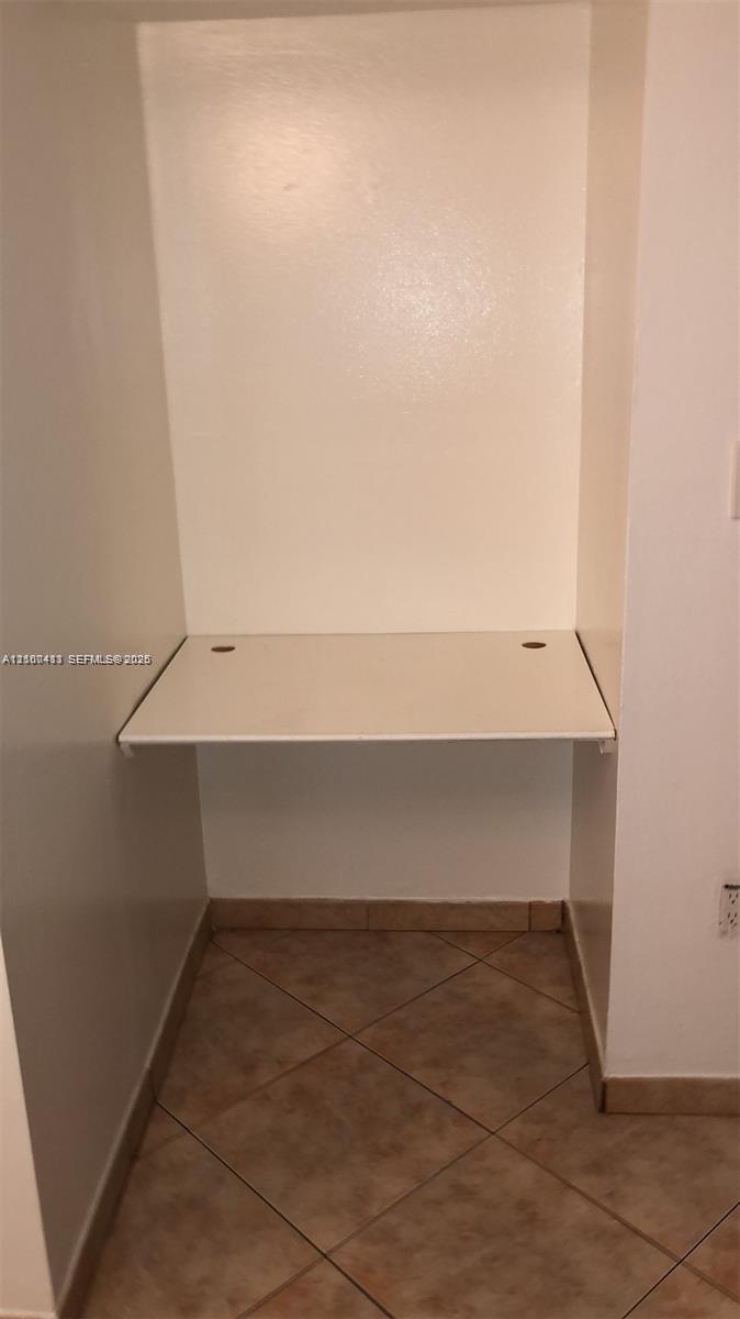 4709 Nw 7th Street 306-9 Property Photo 16