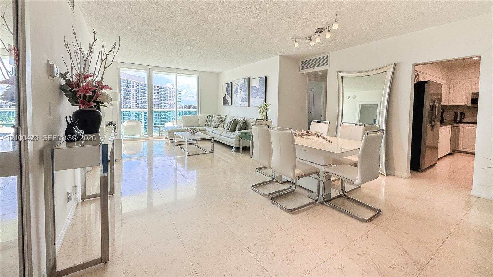 3901 S Ocean Drive 12p Property Photo 2