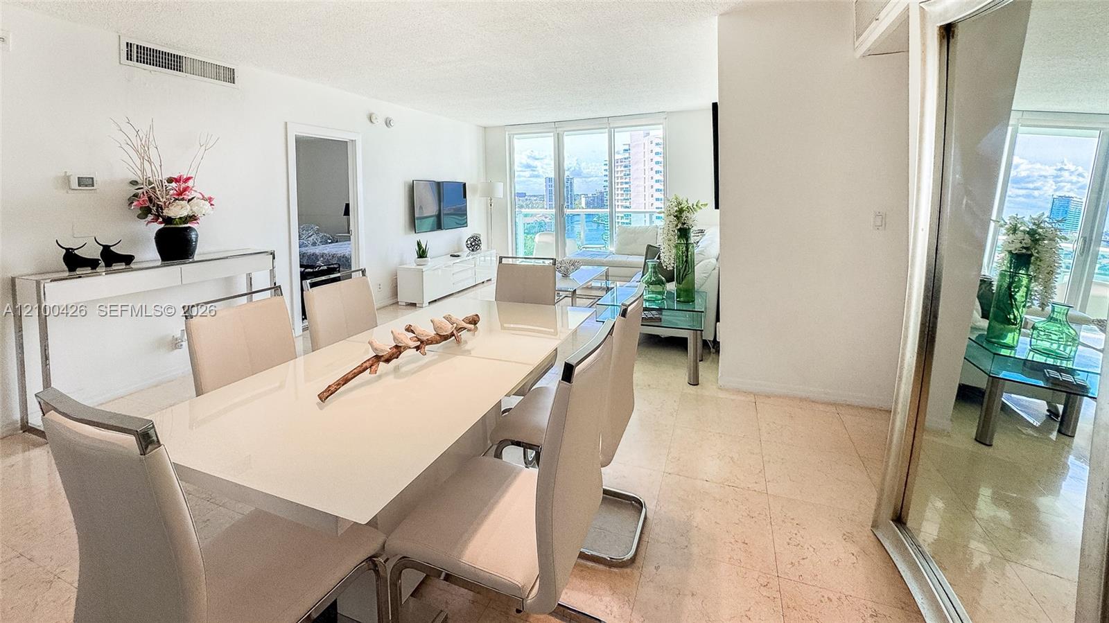 3901 S Ocean Drive 12p Property Photo 3