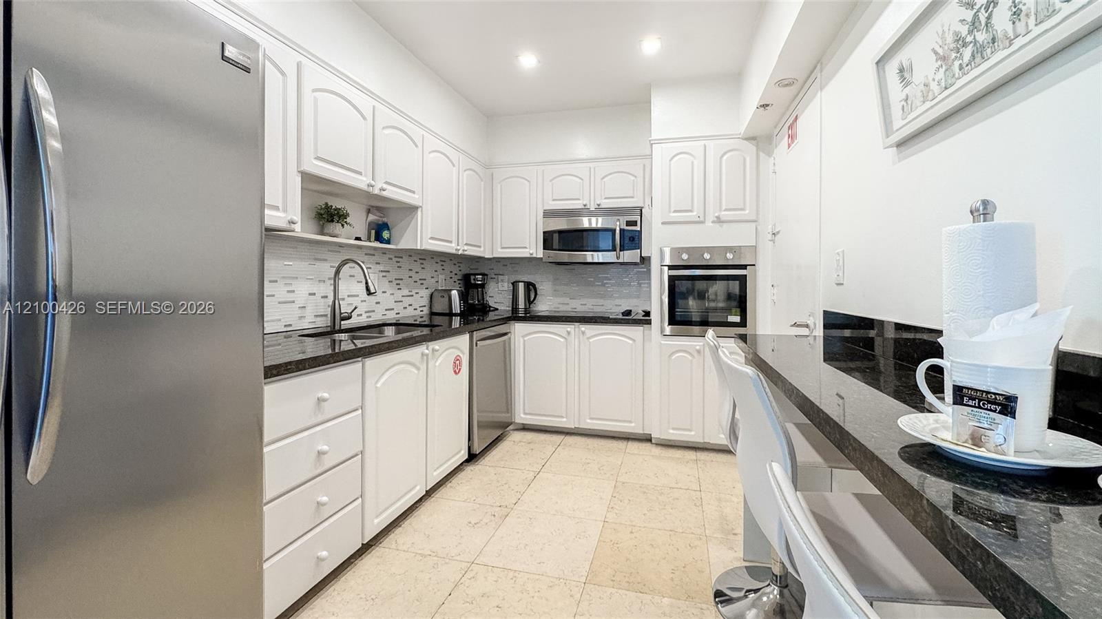 3901 S Ocean Drive 12p Property Photo 9