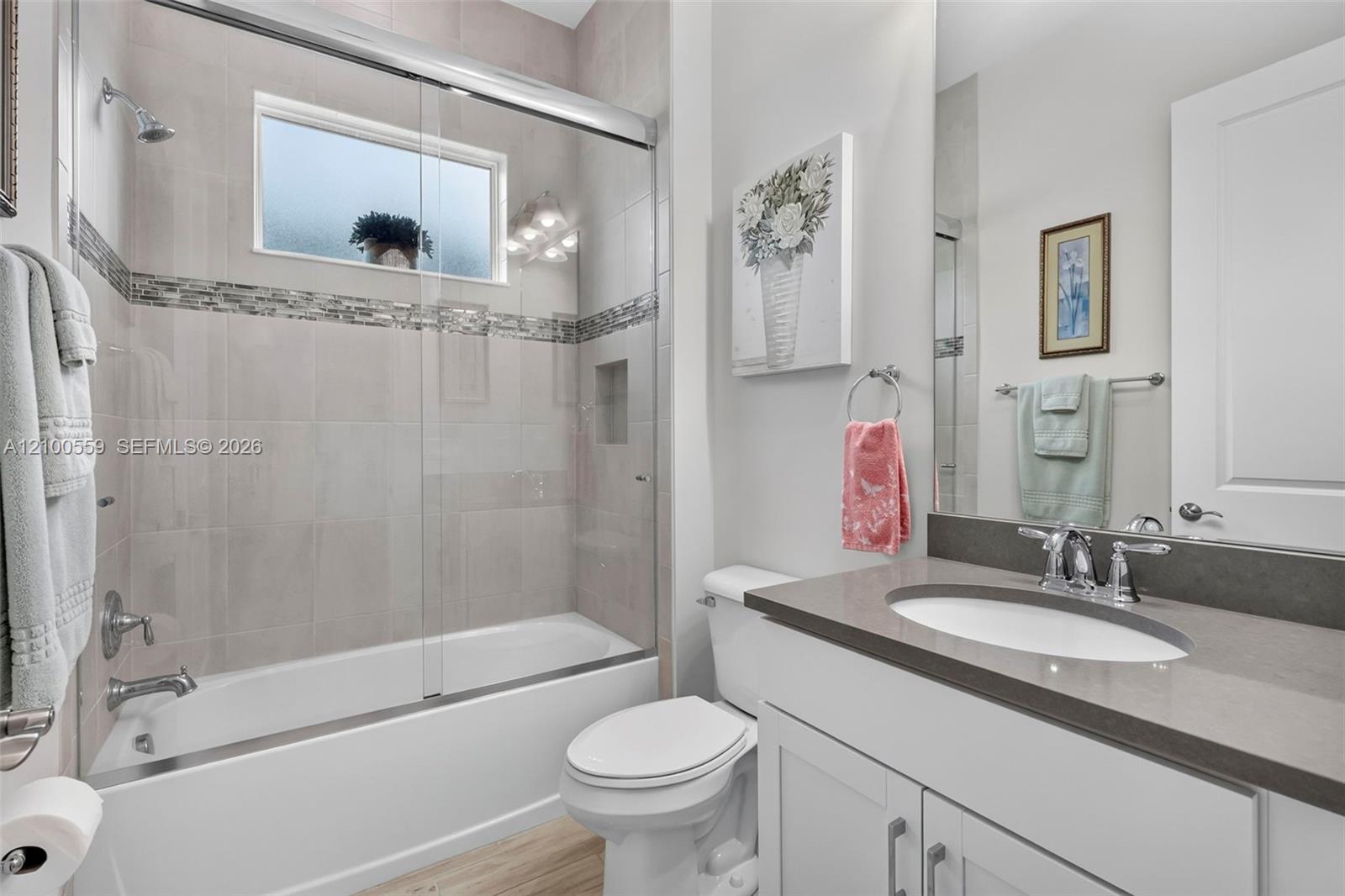 15672 Goldfinch Circle Property Photo 14