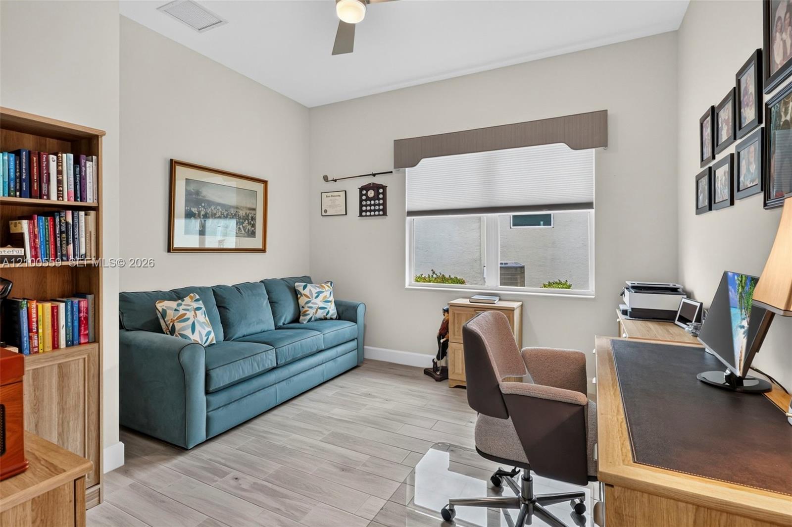 15672 Goldfinch Circle Property Photo 16
