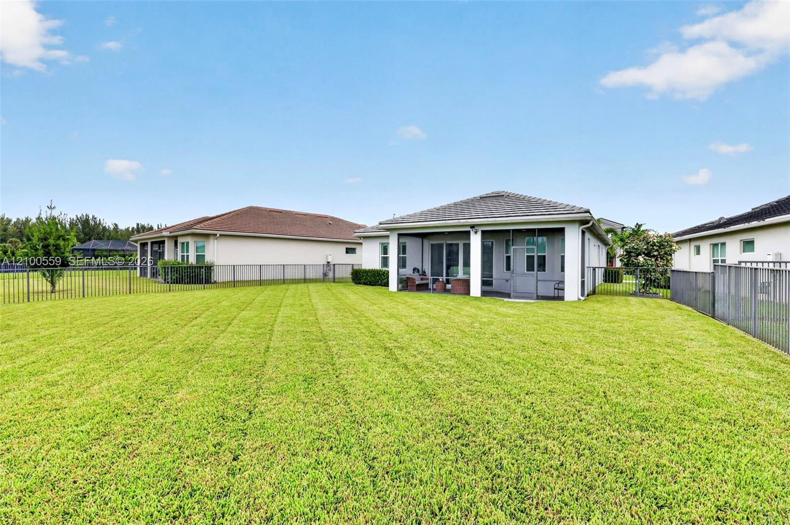 15672 Goldfinch Circle Property Photo 43