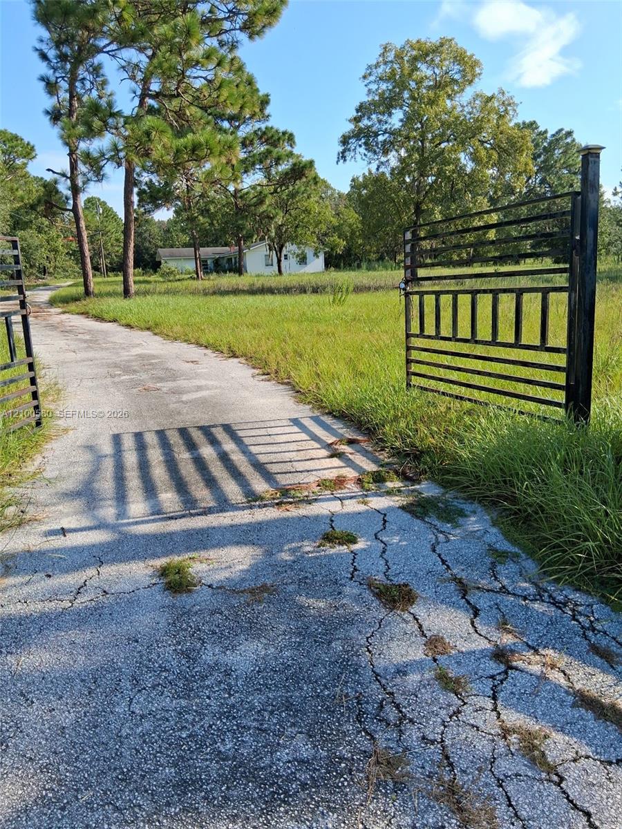 8049 E Highway 25 Property Photo 3