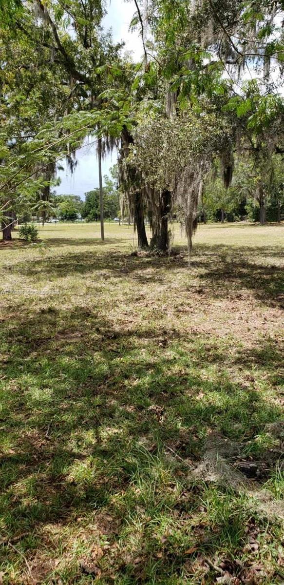8049 E Highway 25 Property Photo 4