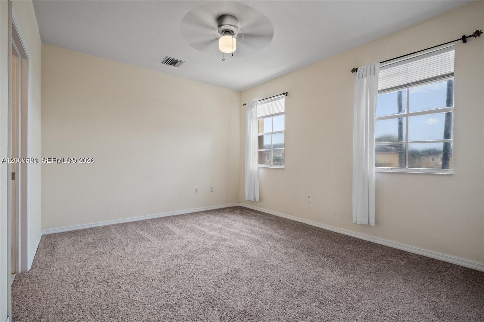 645 E Mowry Court Property Photo 12