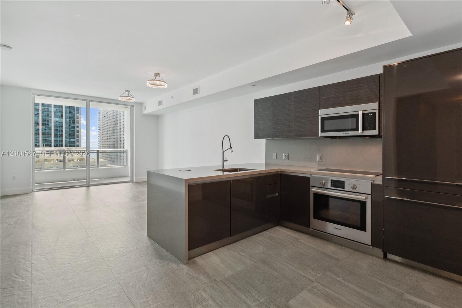 1080 Brickell Avenue 2406 Property Photo 1