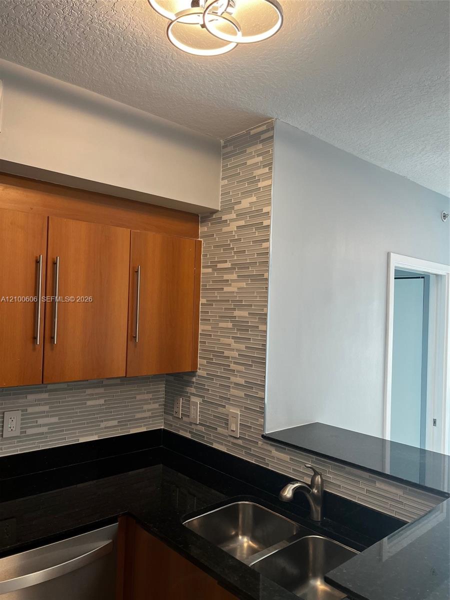 335 S Biscayne Boulevard 3500 Property Photo 7
