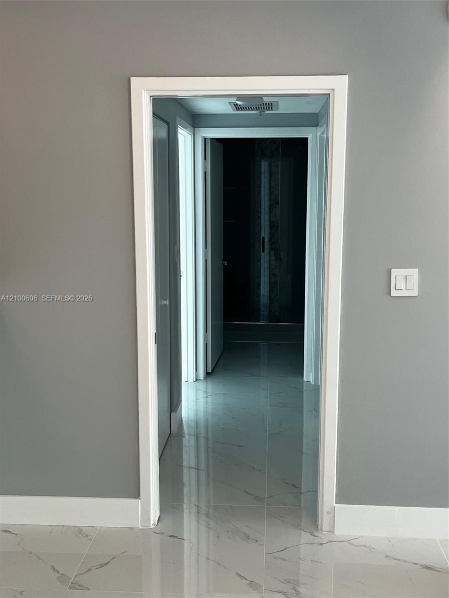 335 S Biscayne Boulevard 3500 Property Photo 8