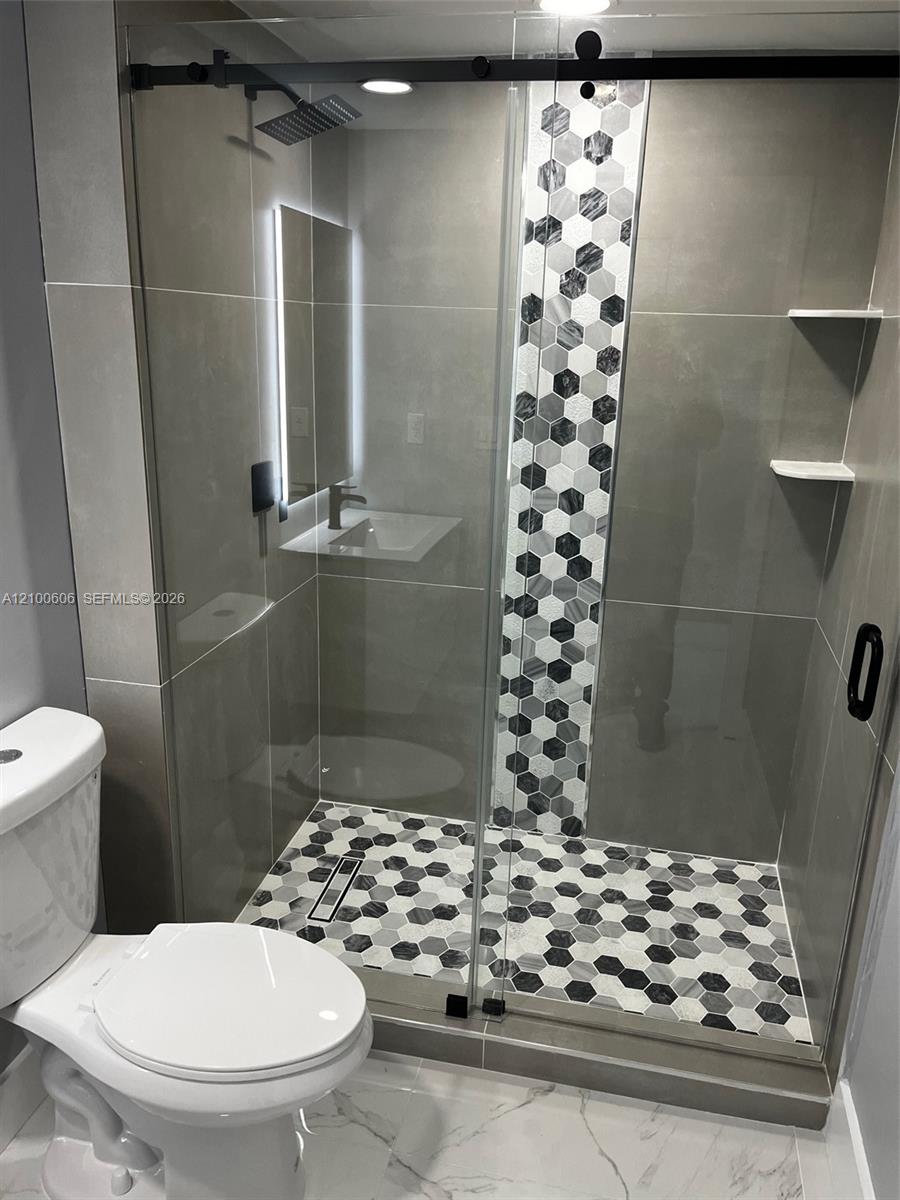 335 S Biscayne Boulevard 3500 Property Photo 16