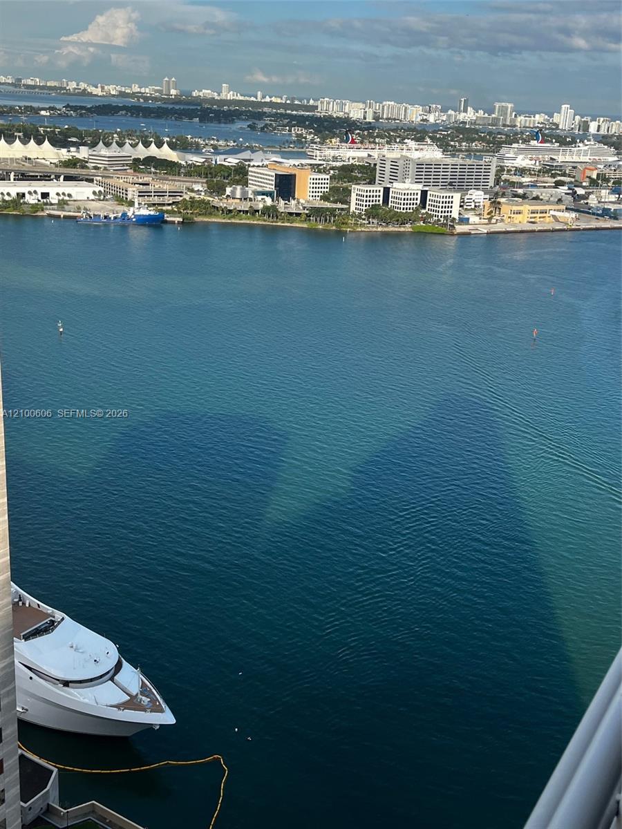 335 S Biscayne Boulevard 3500 Property Photo 23