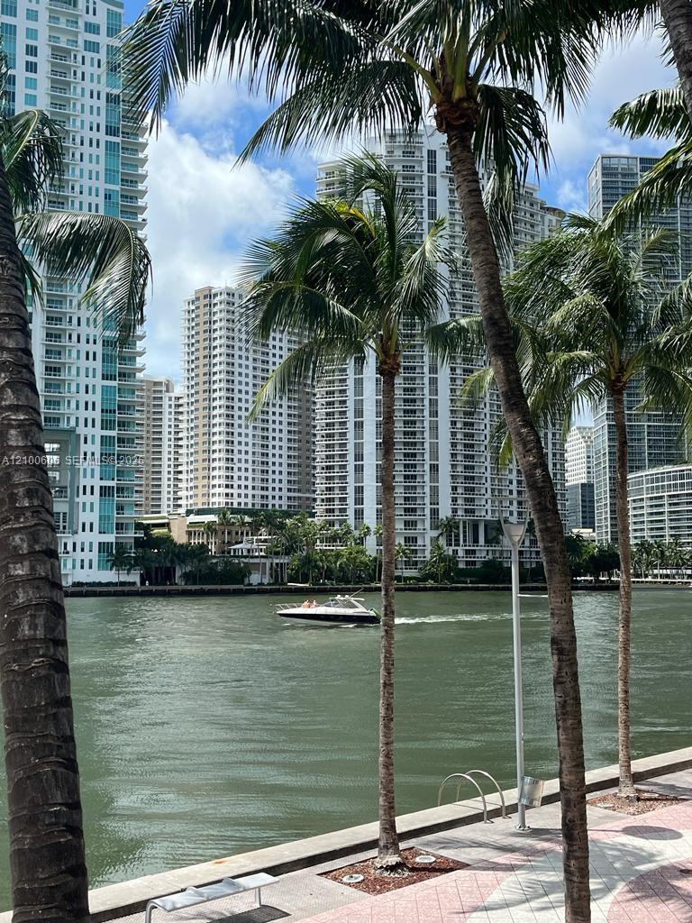 335 S Biscayne Boulevard 3500 Property Photo 24