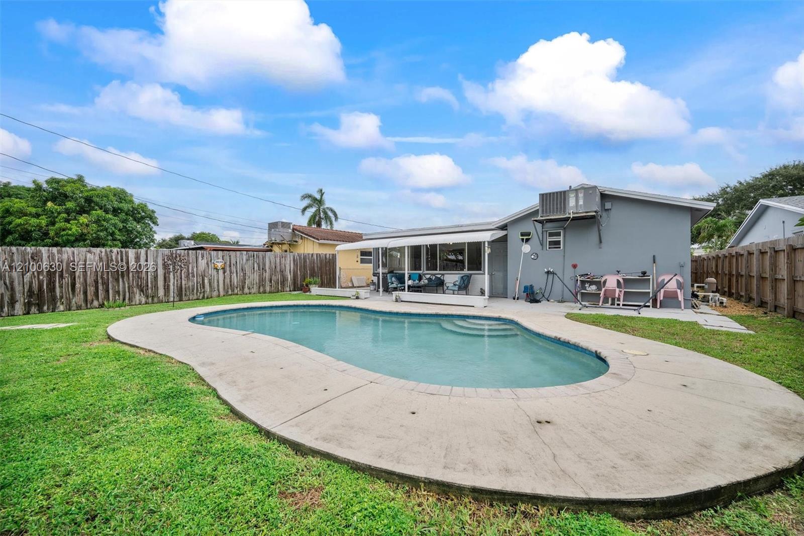 540 S Rainbow Drive Property Photo 1