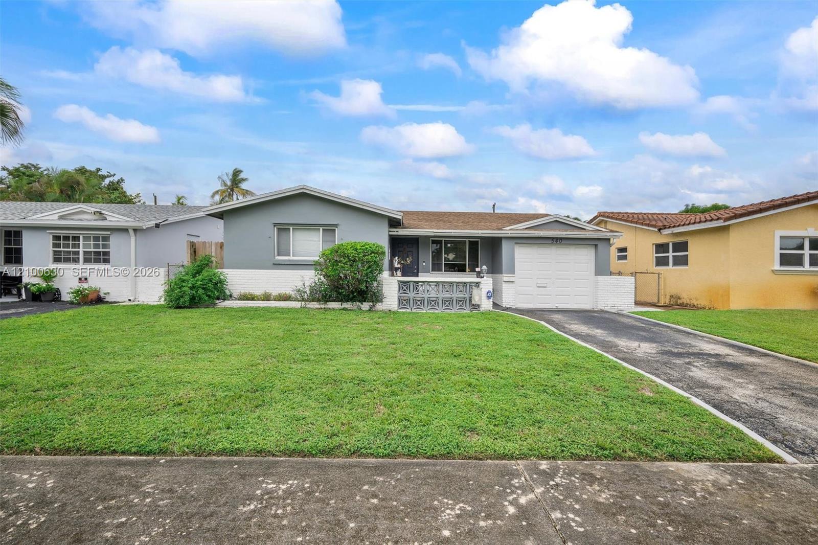 540 S Rainbow Drive Property Photo 3