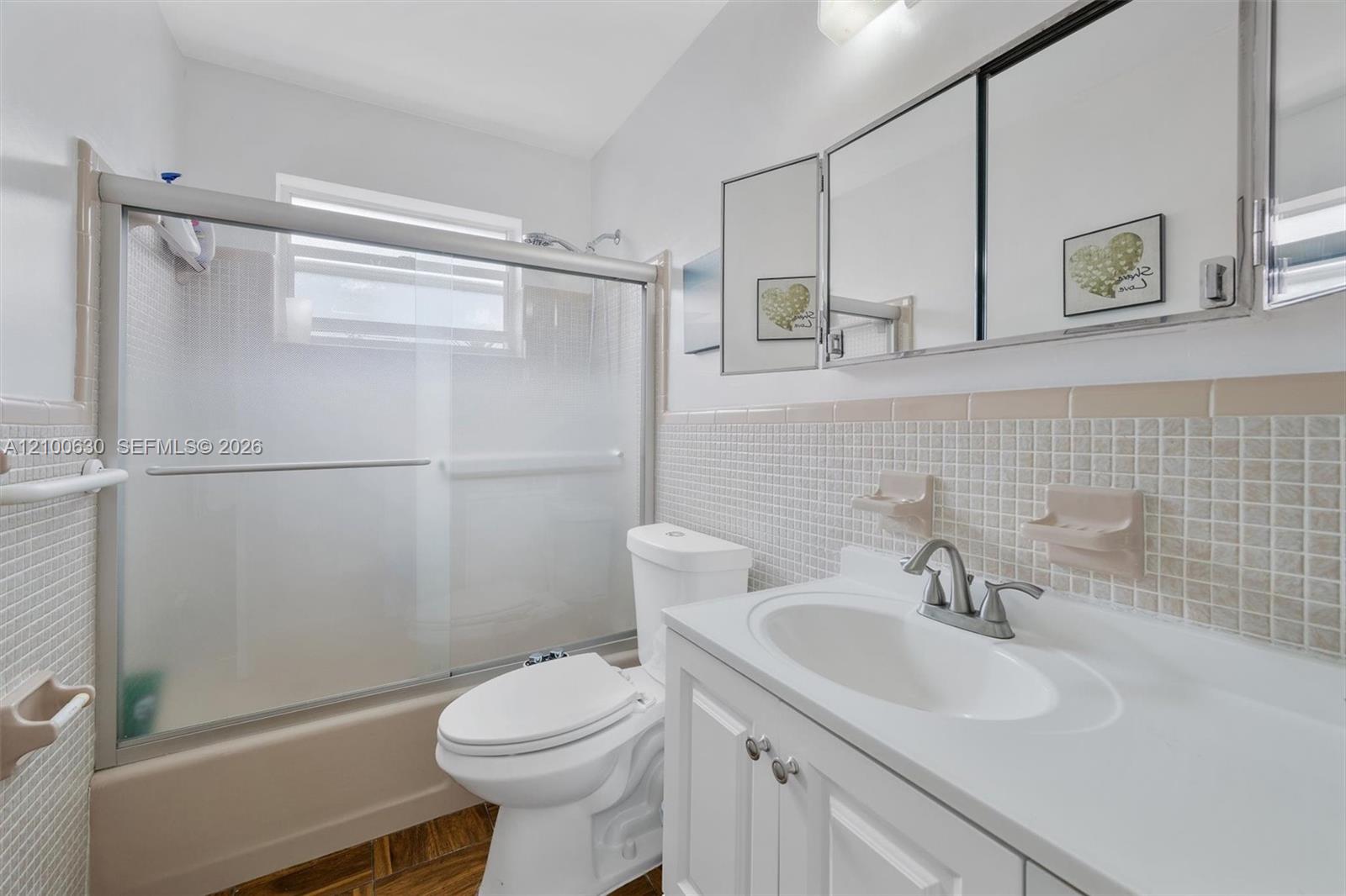 540 S Rainbow Drive Property Photo 15