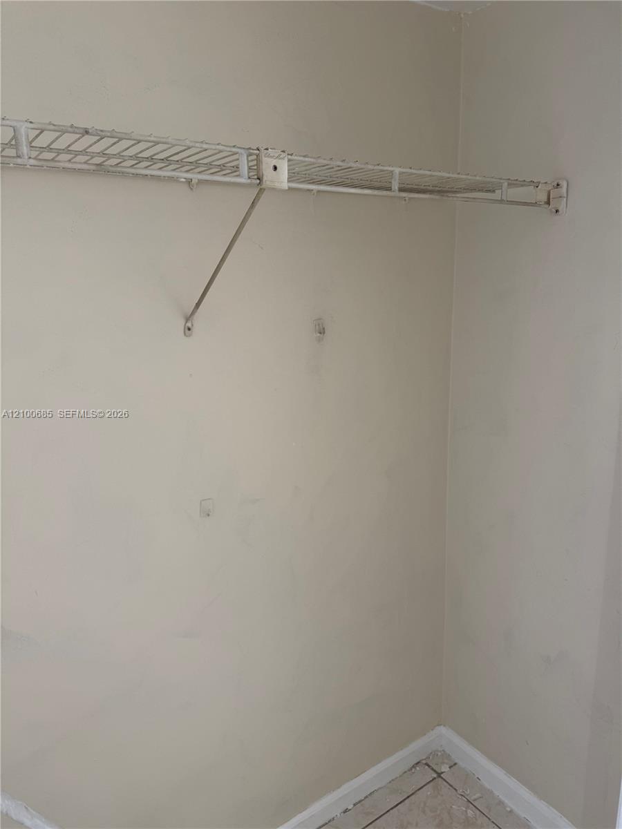 1420 Sw 28th Avenue 6 Property Photo 9