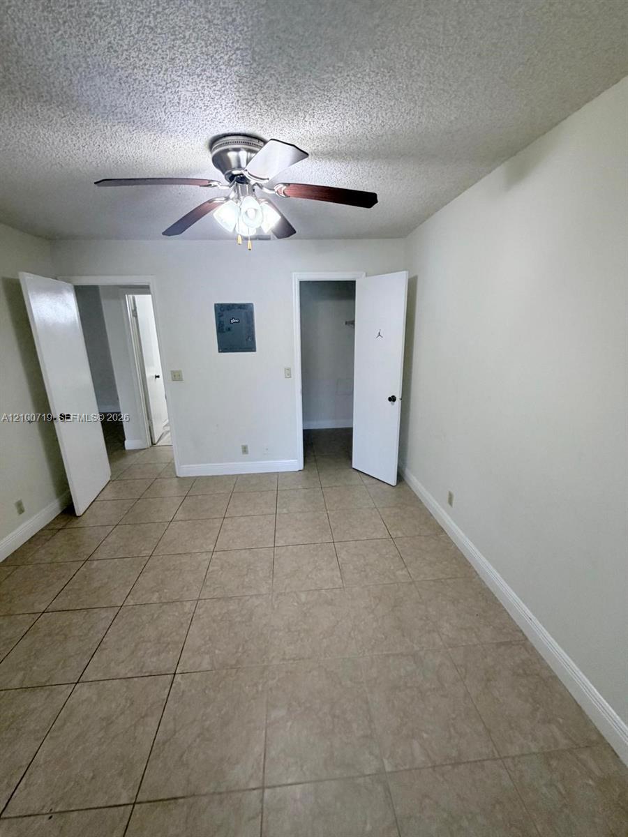 3450 N Pinewalk Drive N 424 Property Photo 10
