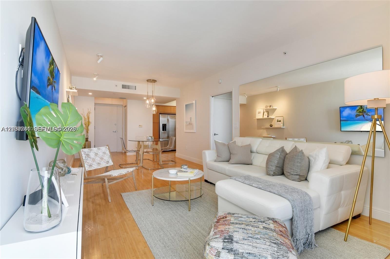 6365 Collins Avenue 2810 Property Photo 8