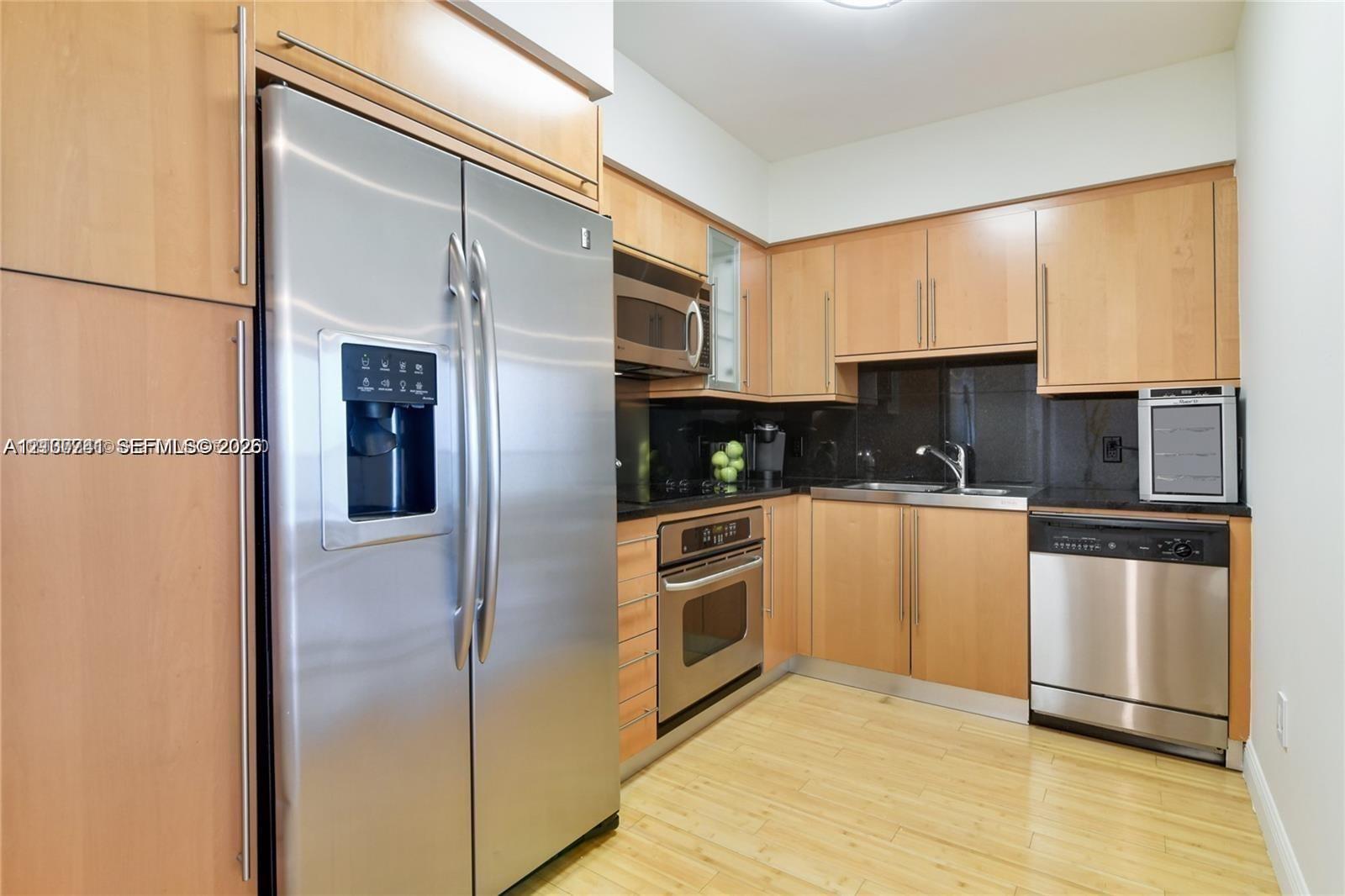 6365 Collins Avenue 2810 Property Photo 10