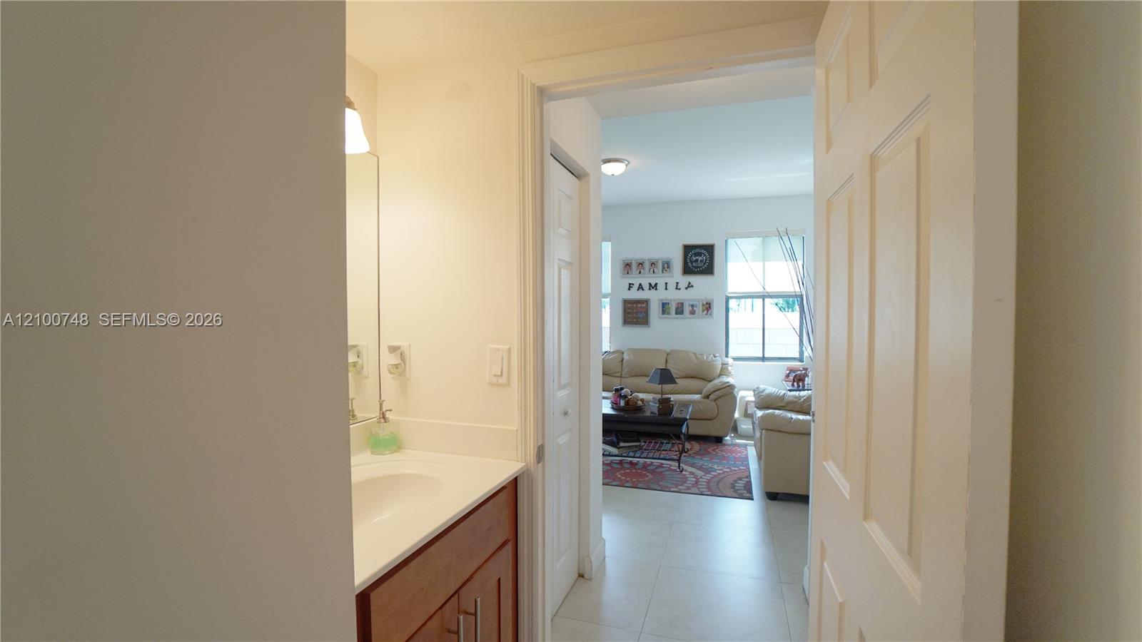 10401 Nw 61st Lane Property Photo 11