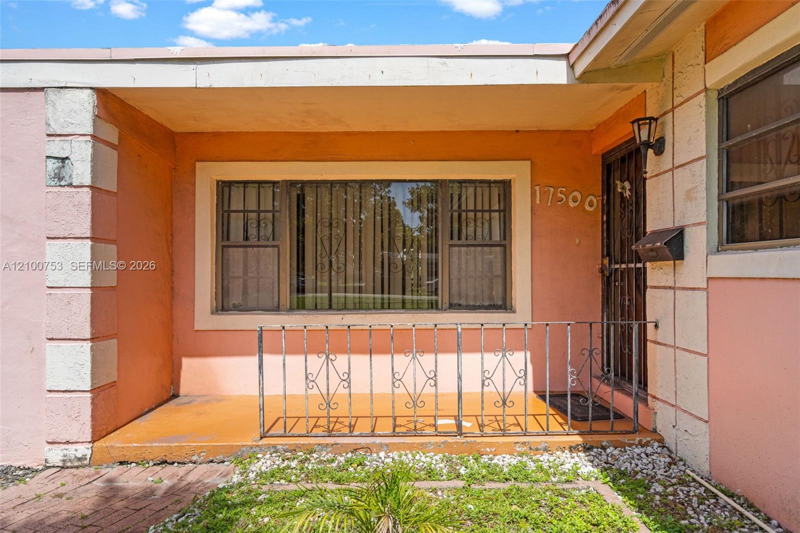 17500 Nw 11 Avenue Property Photo 13