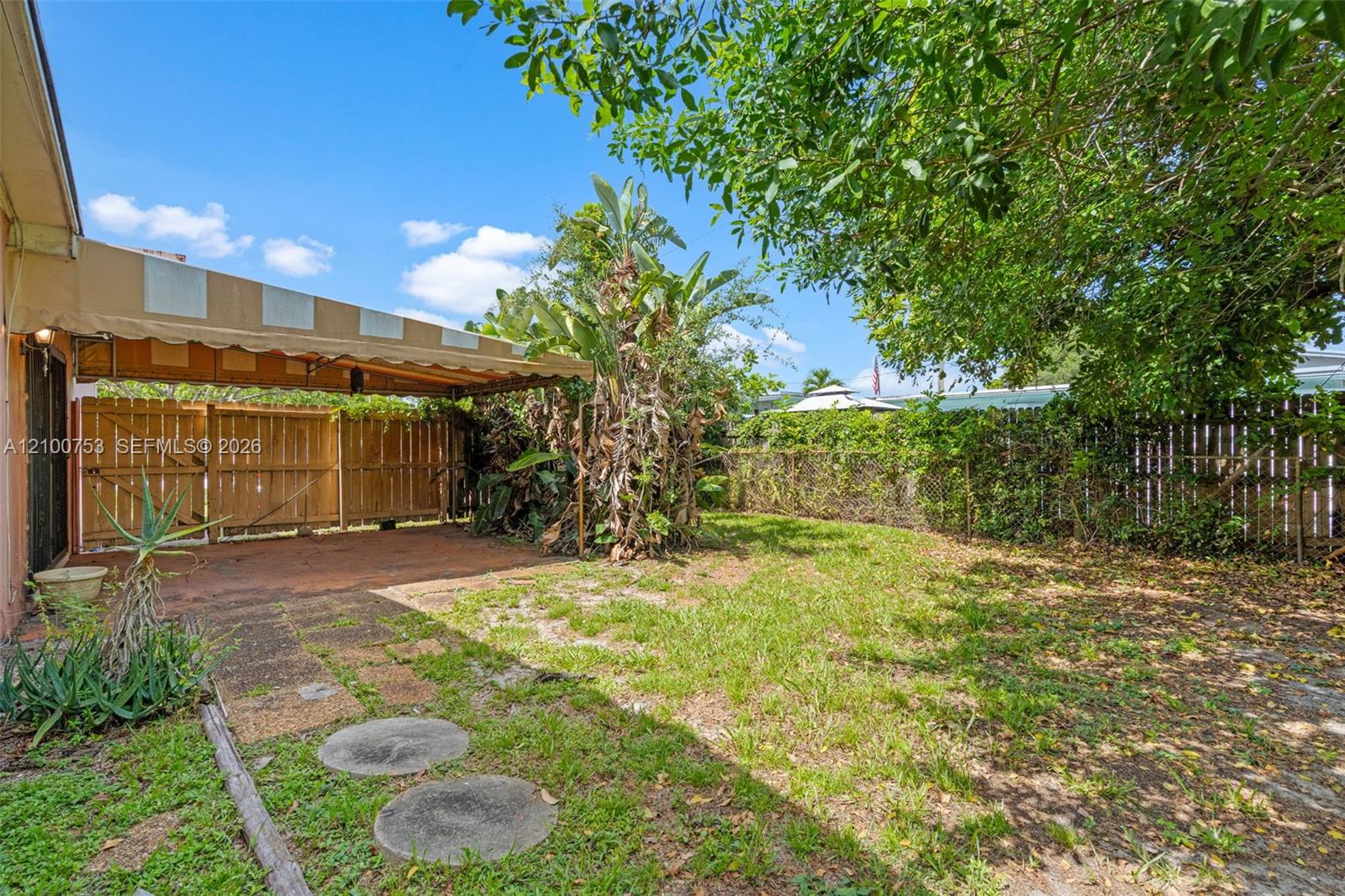 17500 Nw 11 Avenue Property Photo 39