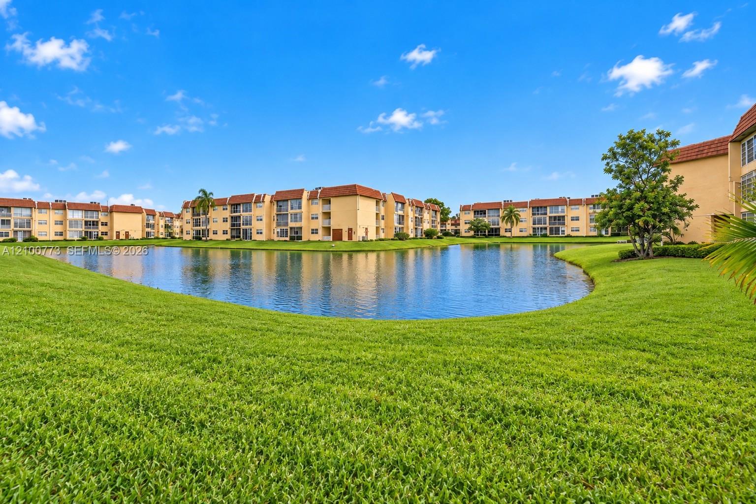8901 Sunrise Lakes Boulevard 204 Property Photo 1