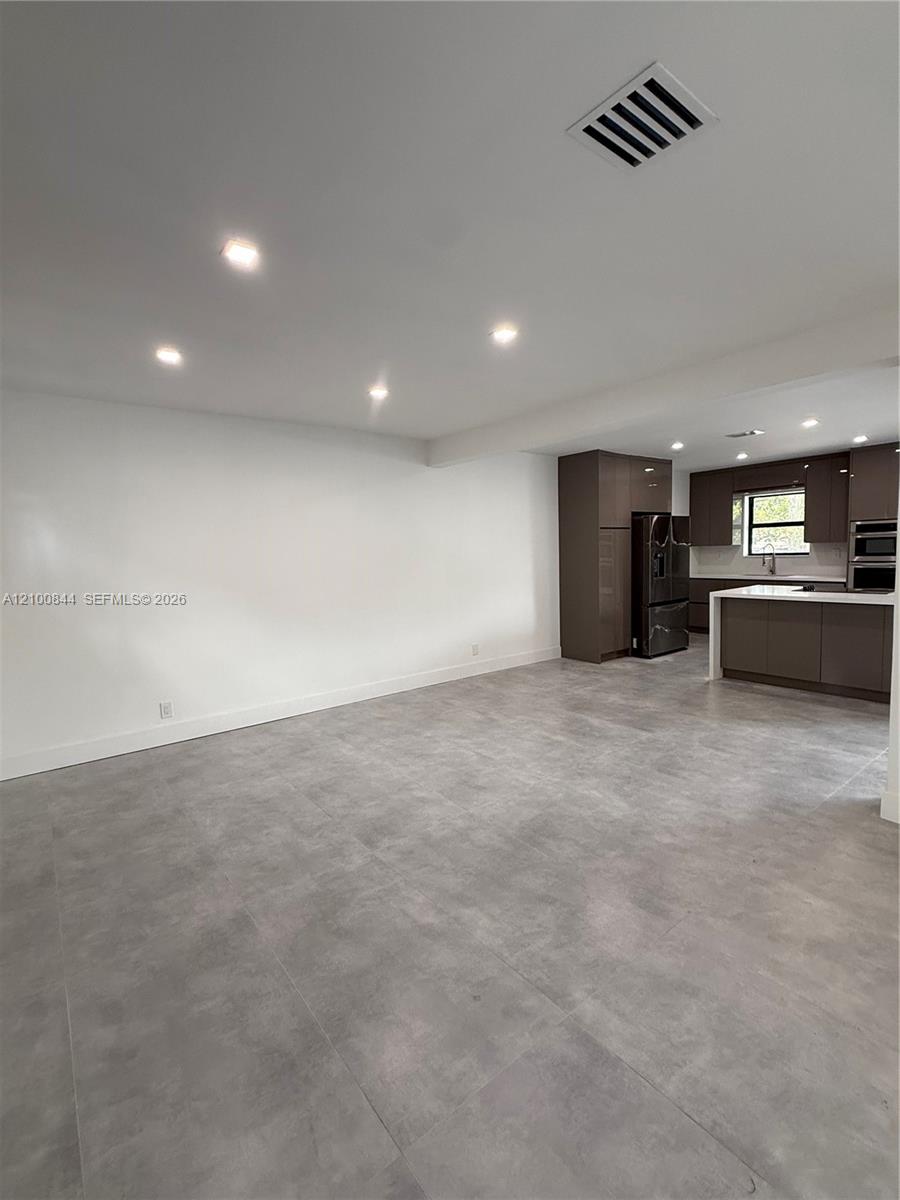 12615 N Miami Avenue Property Photo 17
