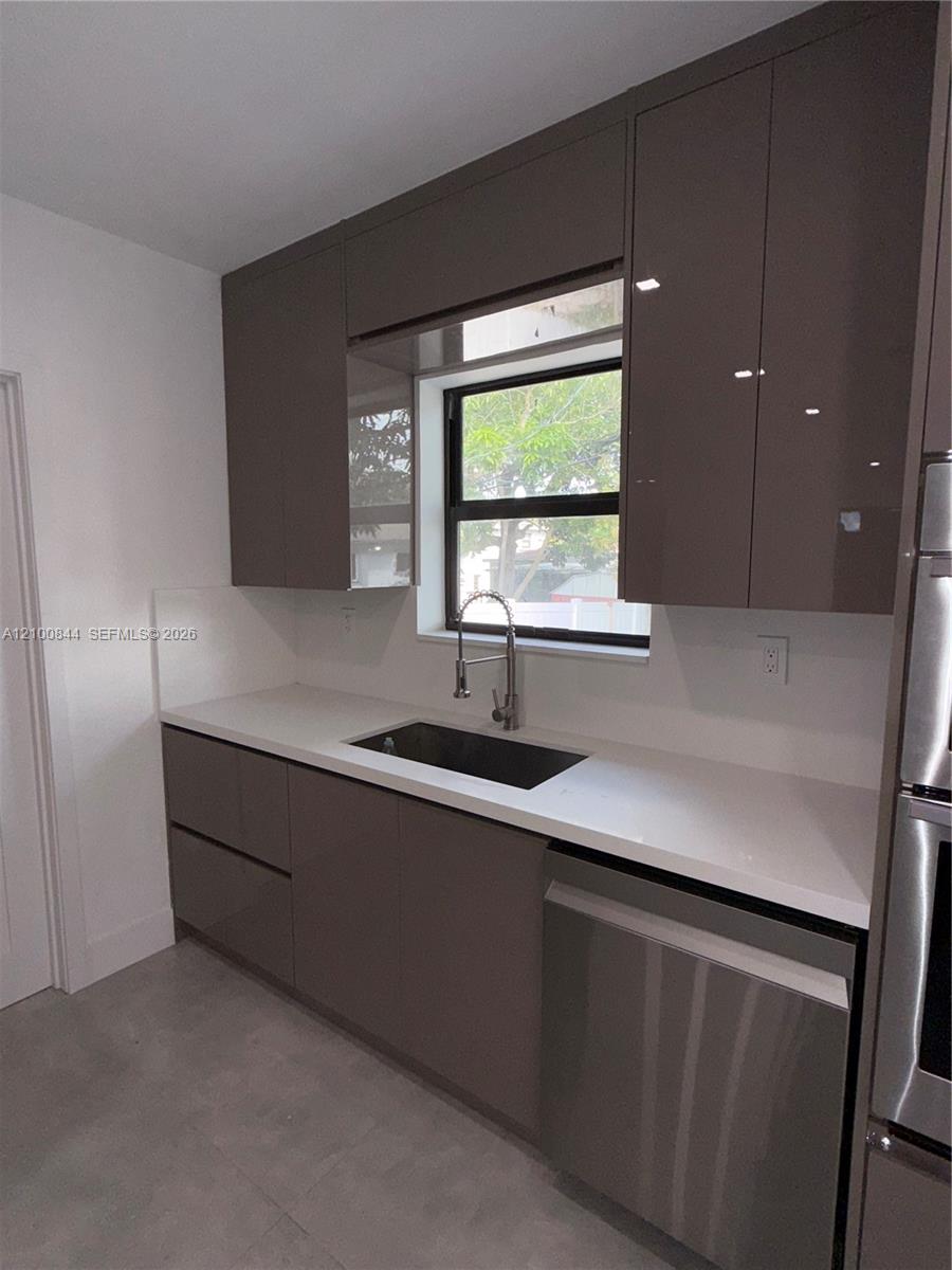 12615 N Miami Avenue Property Photo 28