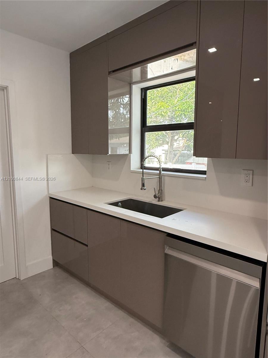 12615 N Miami Avenue Property Photo 30