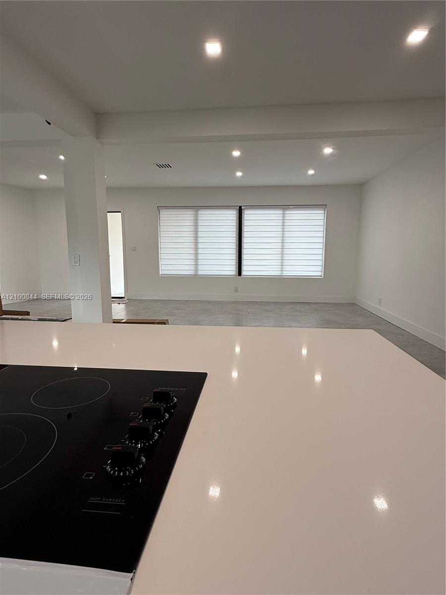 12615 N Miami Avenue Property Photo 32