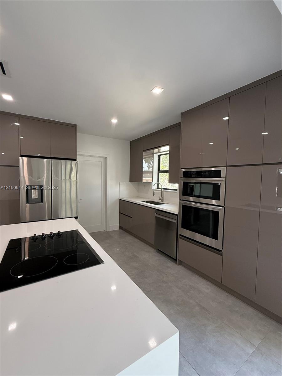 12615 N Miami Avenue Property Photo 35
