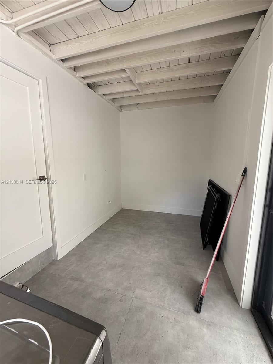 12615 N Miami Avenue Property Photo 38