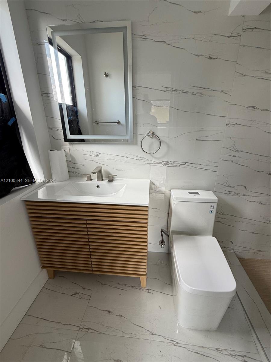 12615 N Miami Avenue Property Photo 46