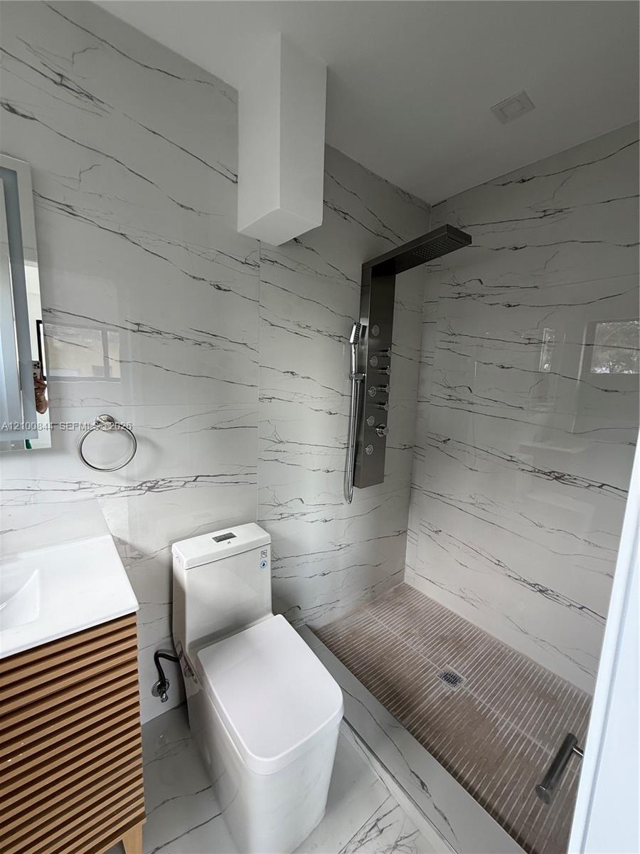 12615 N Miami Avenue Property Photo 47