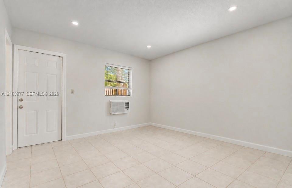 1213 Se 1st Street 3 Property Photo 5