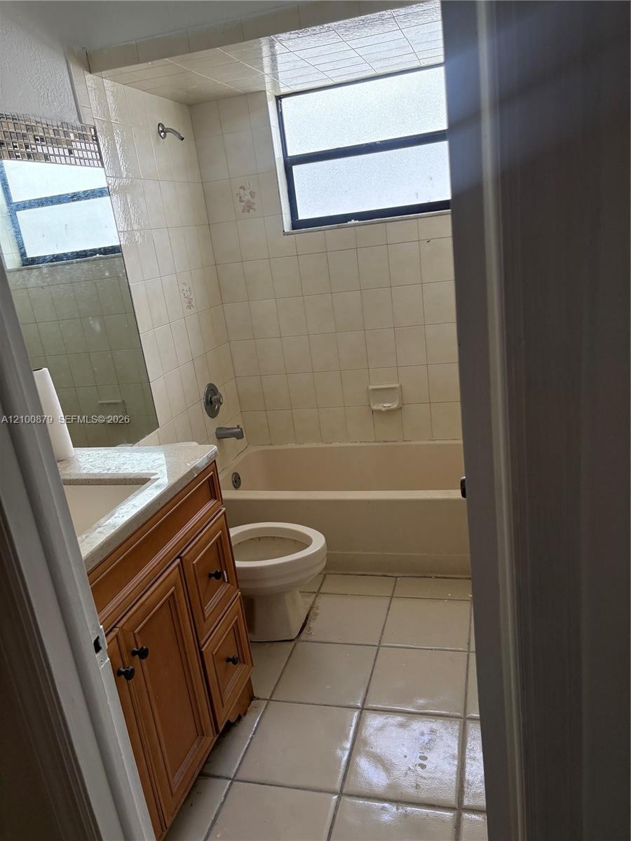 20205 Sw 79th Court Property Photo 12