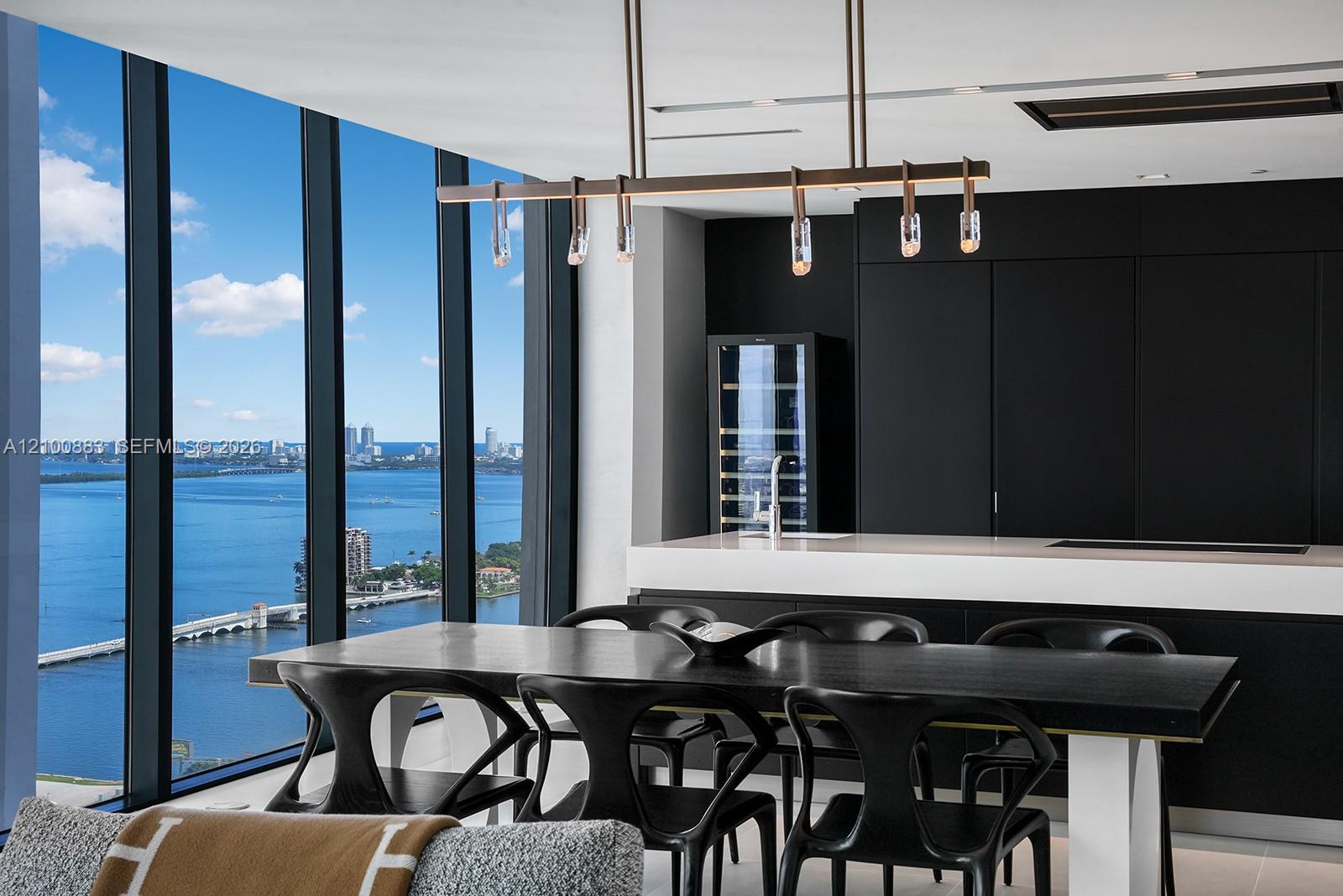 1000 Biscayne Boulevard 3302 Property Photo 6